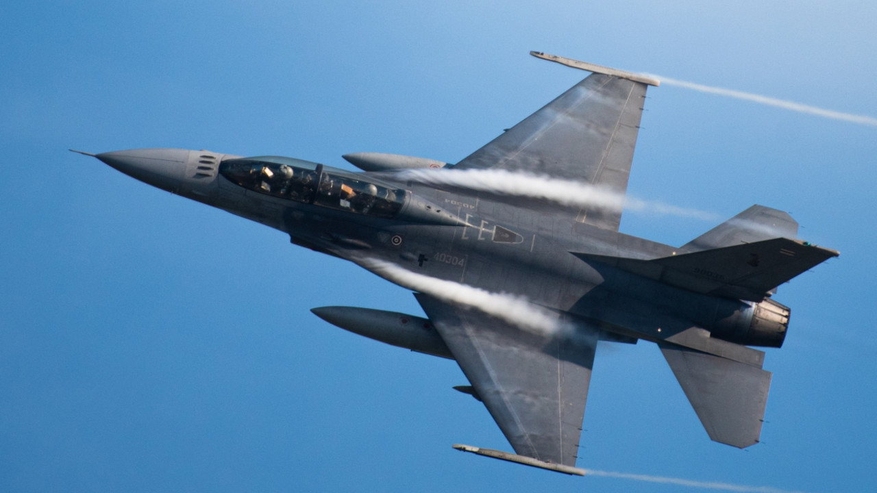 F-16