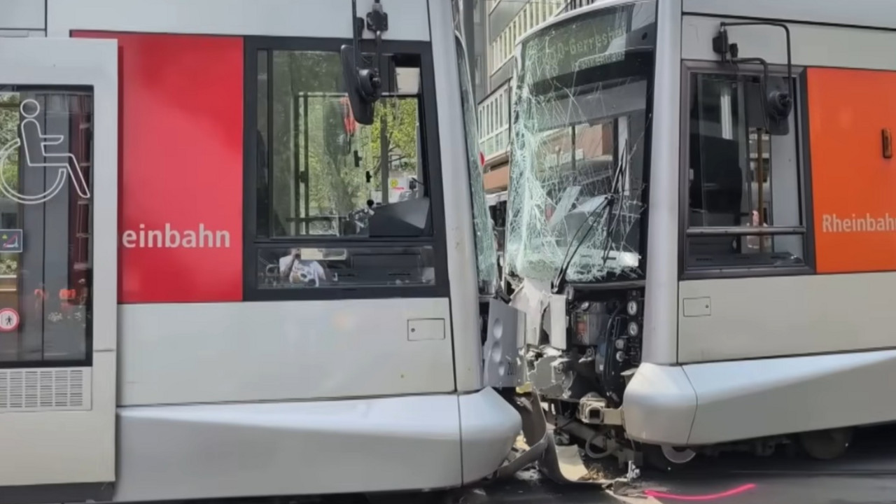 Sudar tramvaja u Diseldorfu