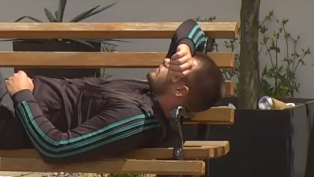 Postaje otac sa samo 19 godina? Viktor ne može da prihvati vest o Mininoj trudnoći - pobegao iz Bele kuće