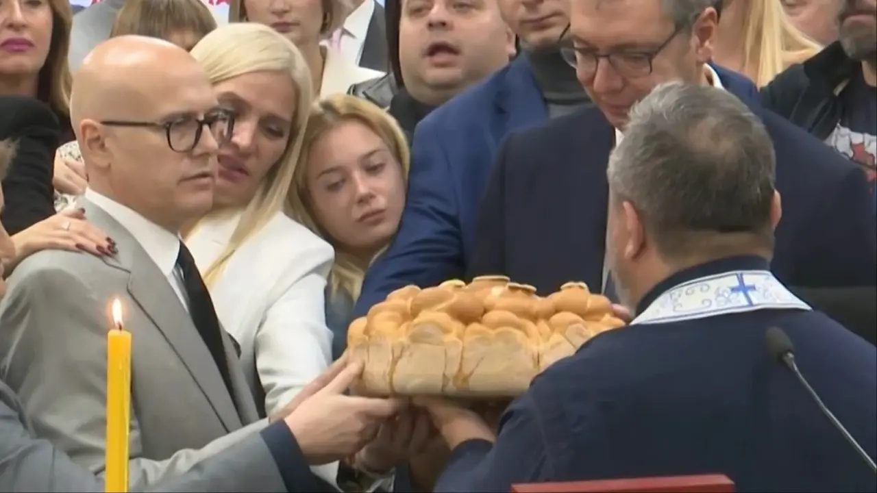 SNS stranka slavi slavu