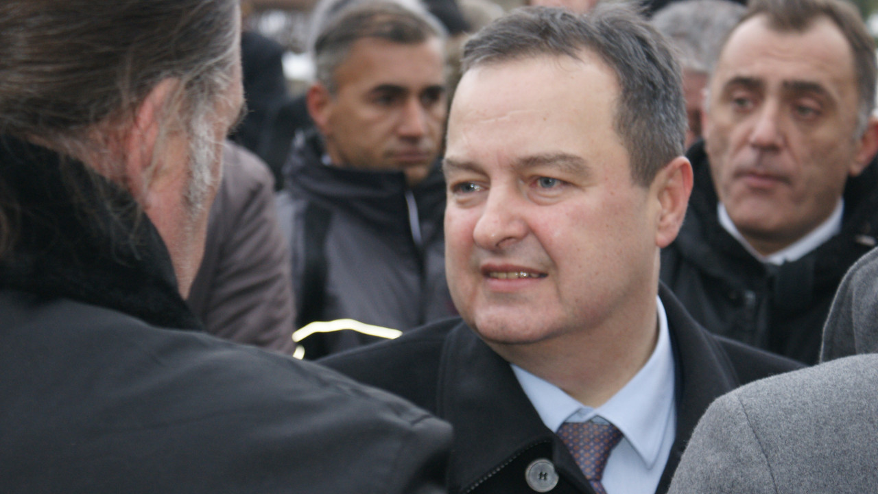 Ivica Dačić na sahrani Mikija Jevremovića