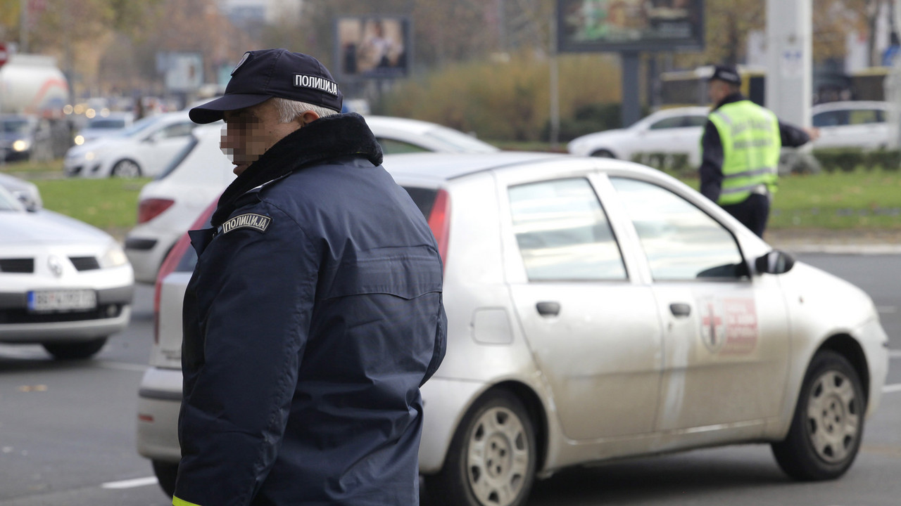 Policija