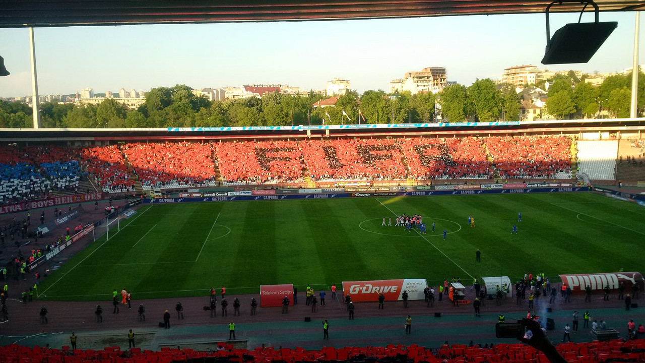 Koreografija na meču Crvena zvezda - Radnički Niš