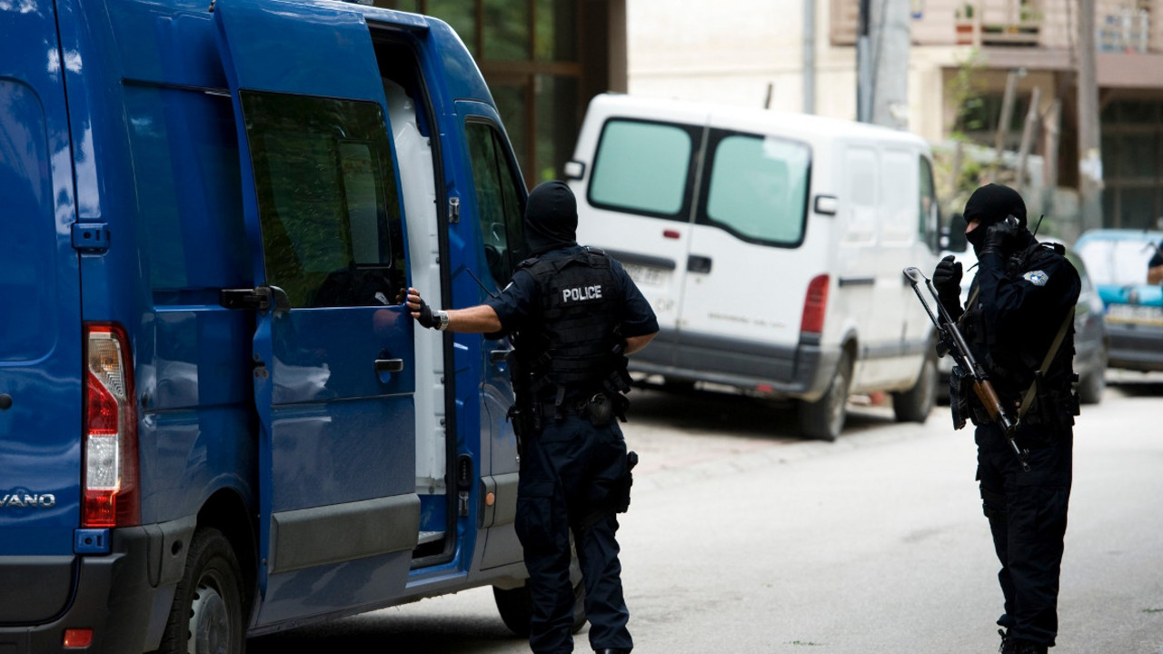 Policija