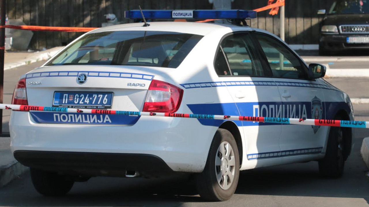 policija