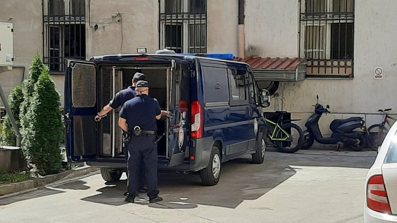 policija