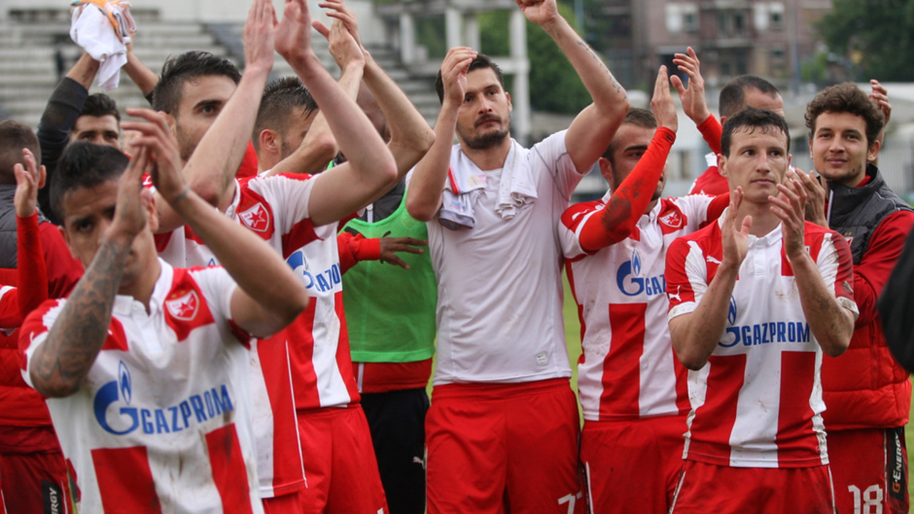 Fudbaleri Crvene zvezde posle meča sa Voždovcem