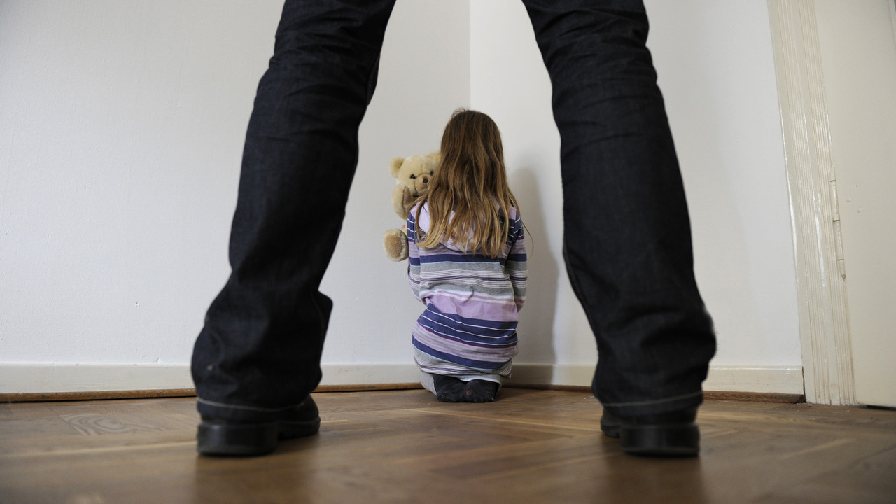 napad pedofila na devojčicu