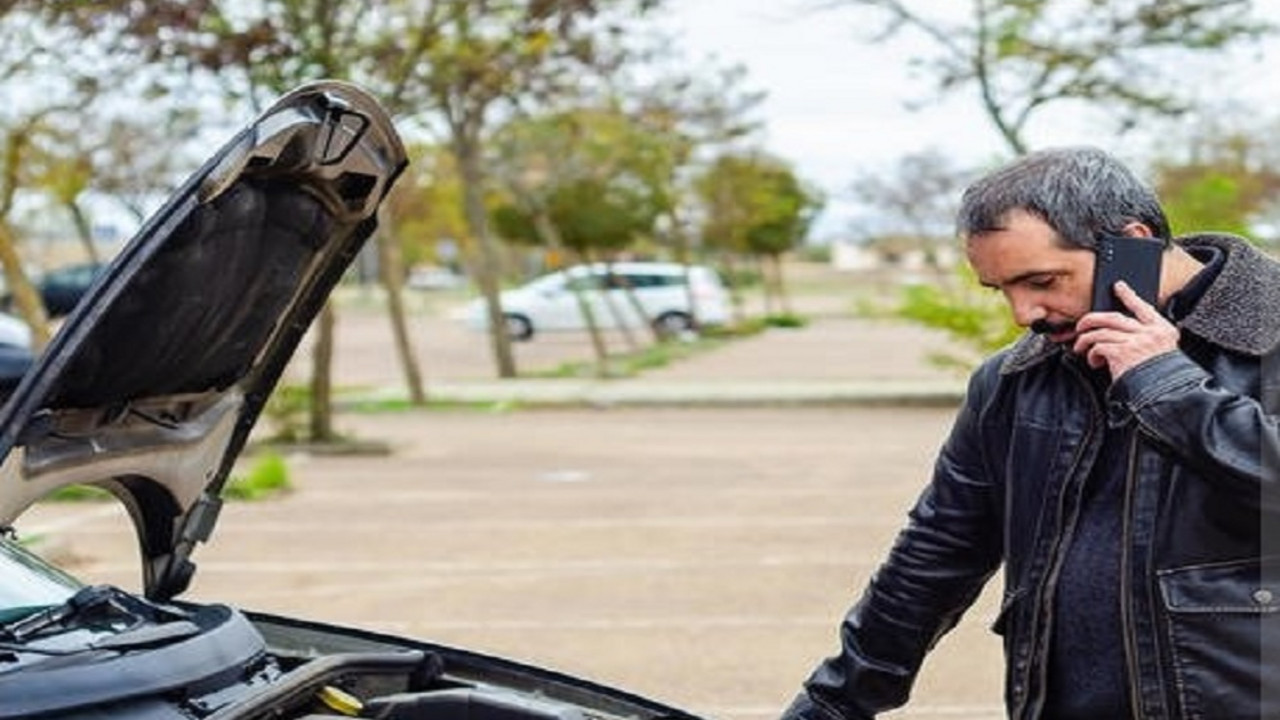 pokvaren automobil