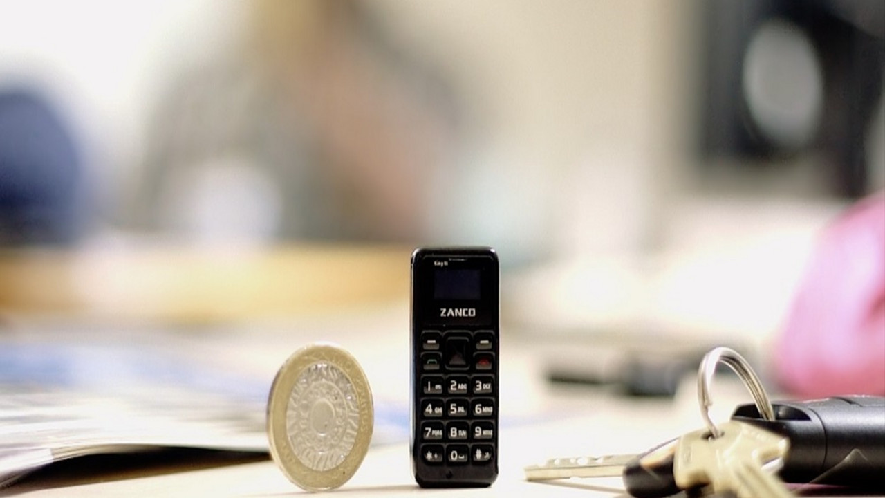 najmanji mobilni telefon