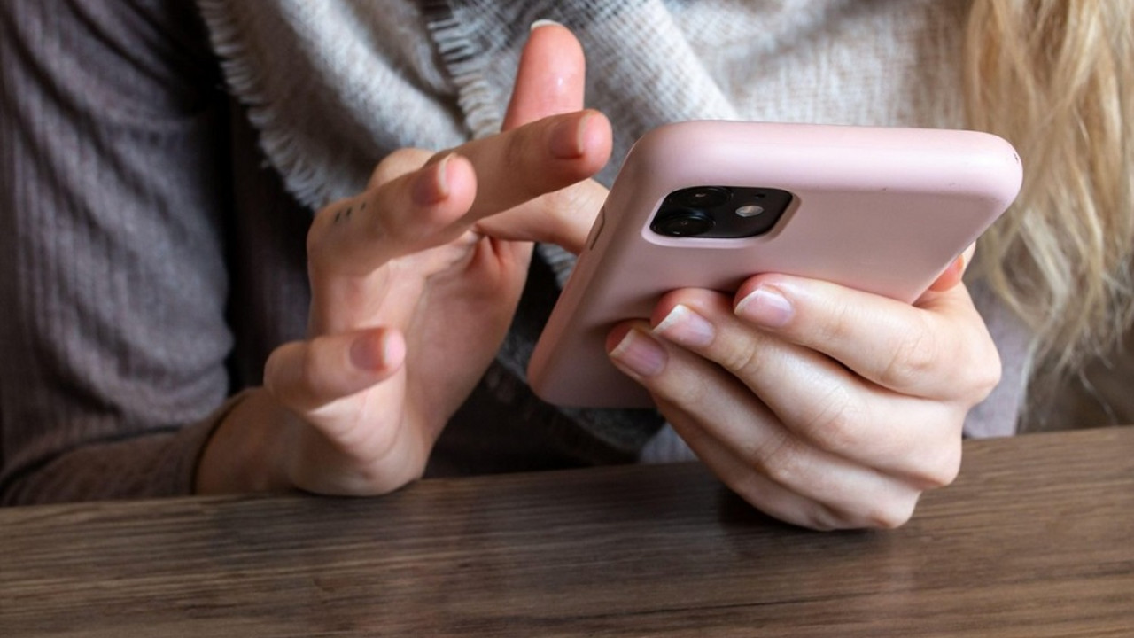 mobilni telefon