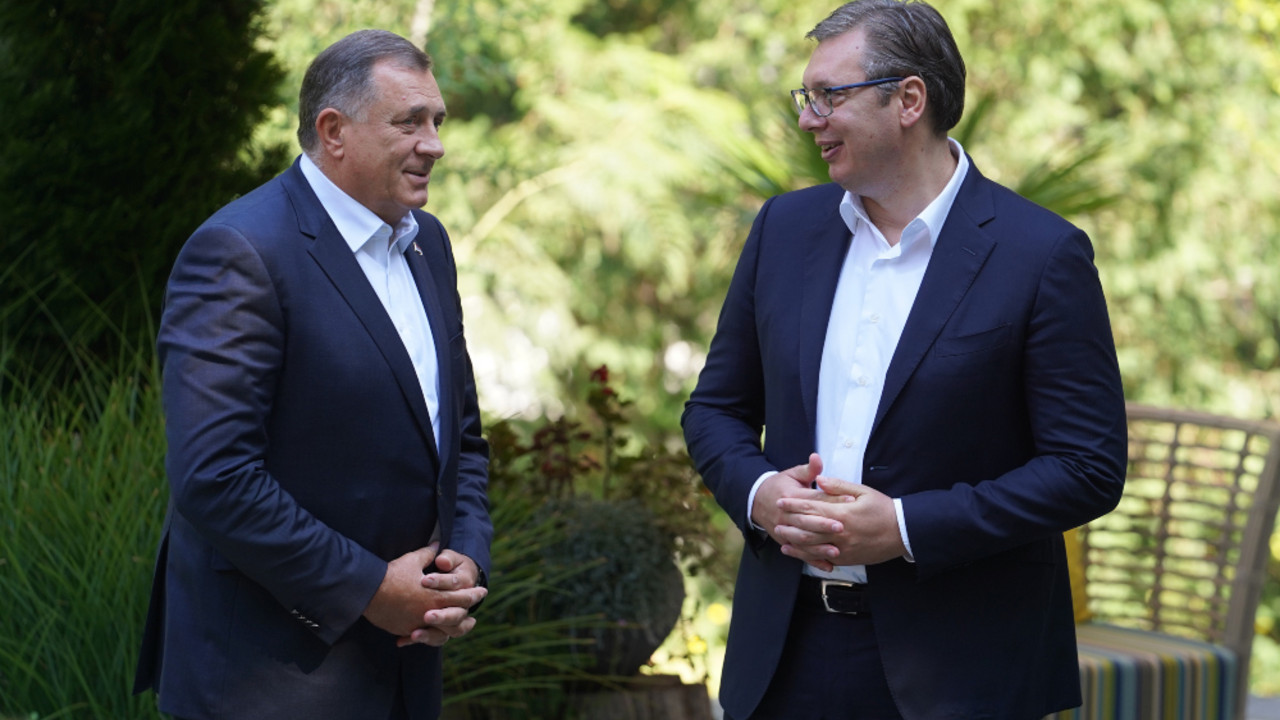 Milorad Dodik, Aleksandar Vučić