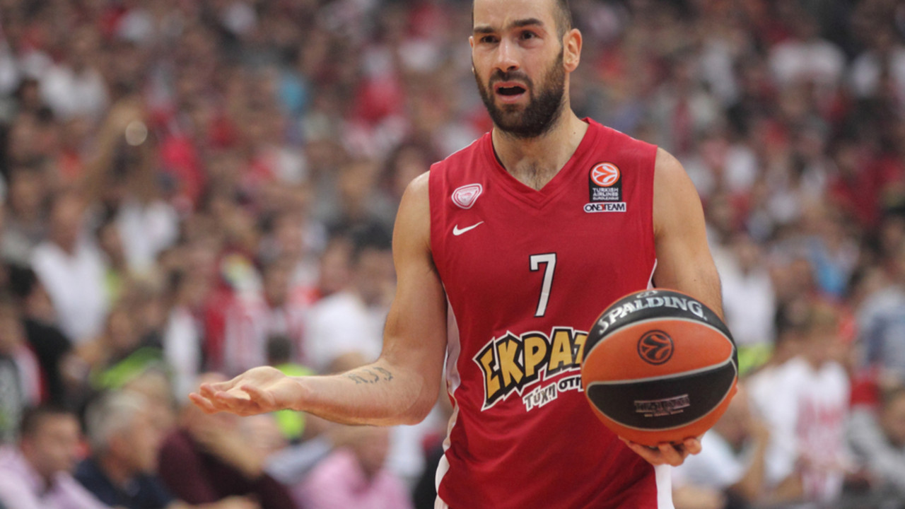 Vasilis Spanulis u meču Evrolige protiv Crvene zvezde