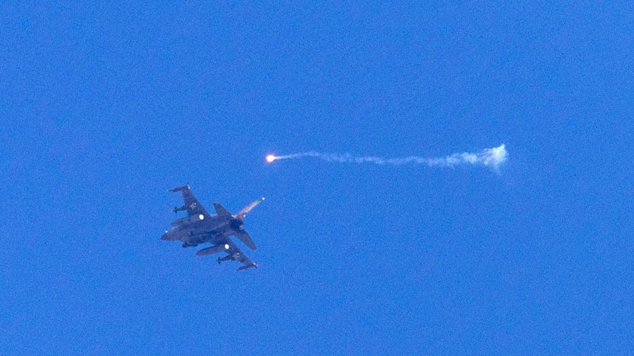 Pogodak aviona F-16