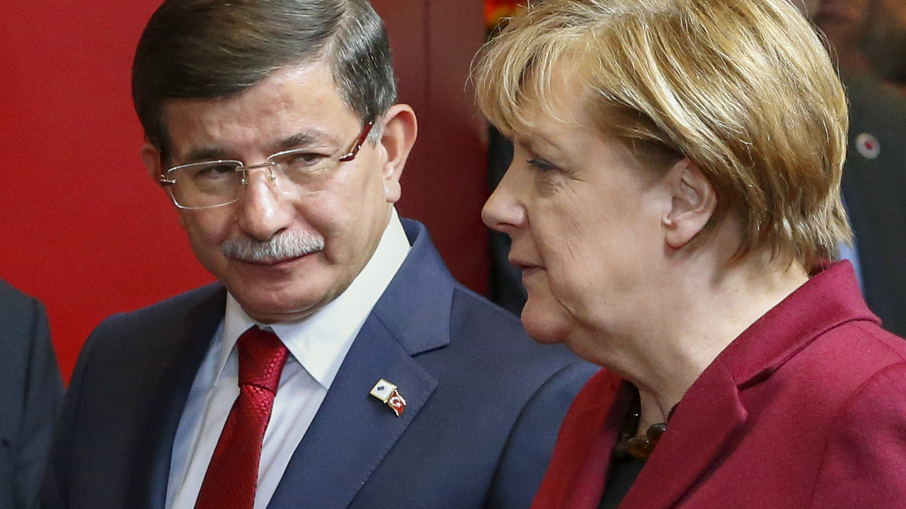 Angela Merkel i Ahmet Davatoglu