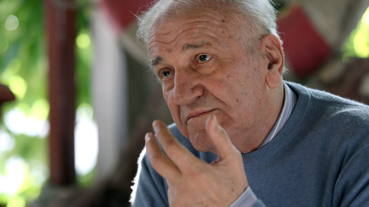  BATA ZIVOJINOVIC
