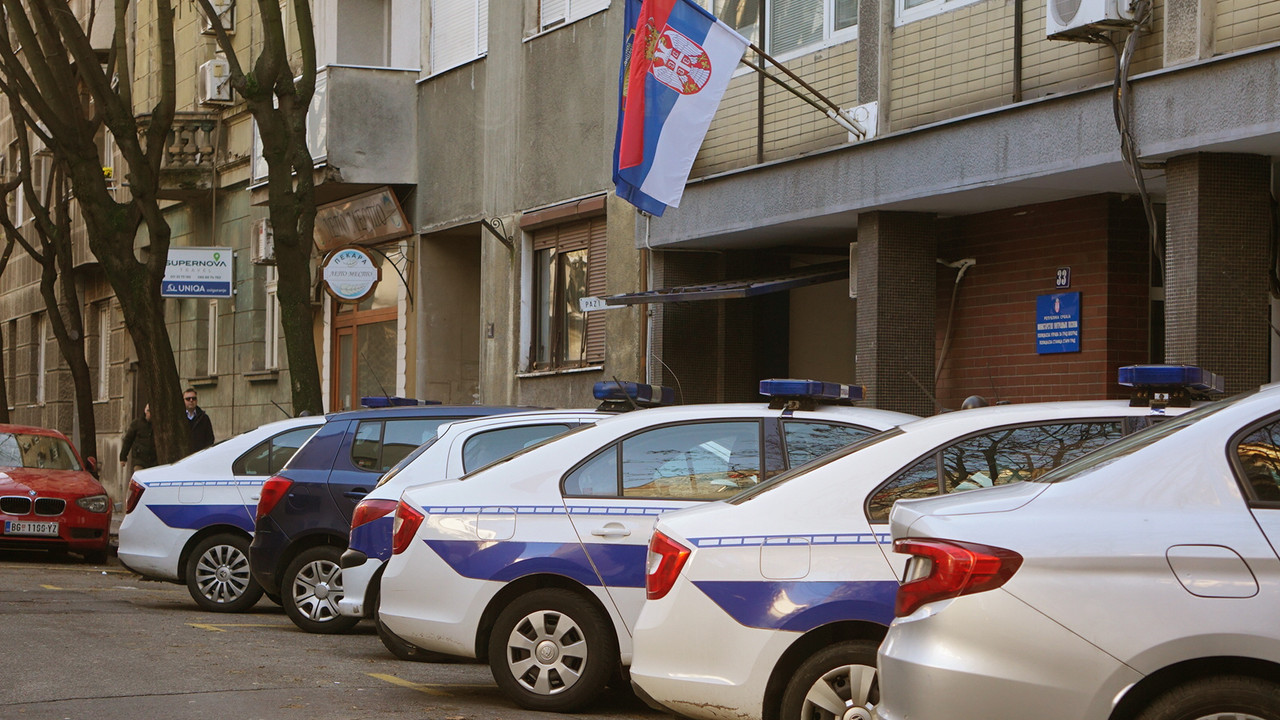 Policija