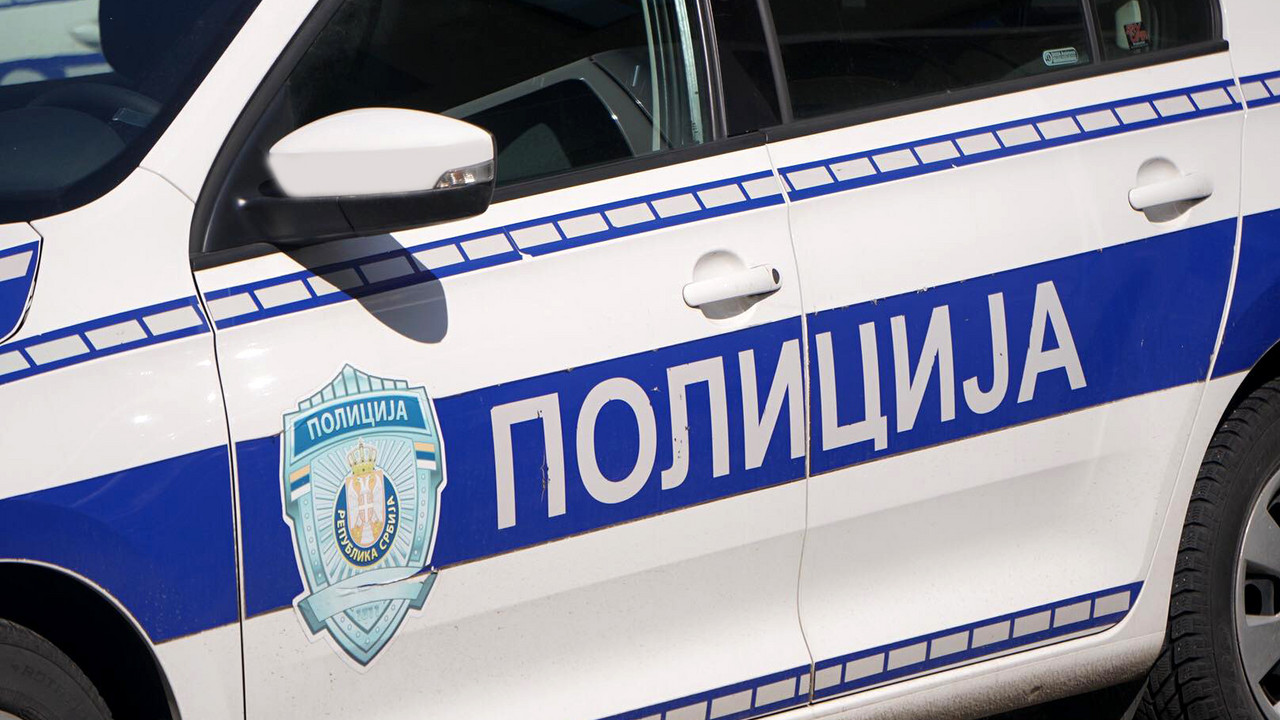 policija