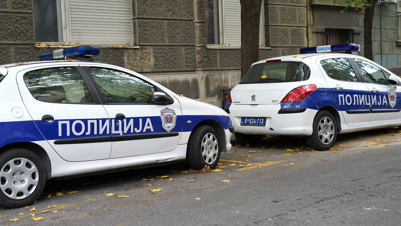 policija