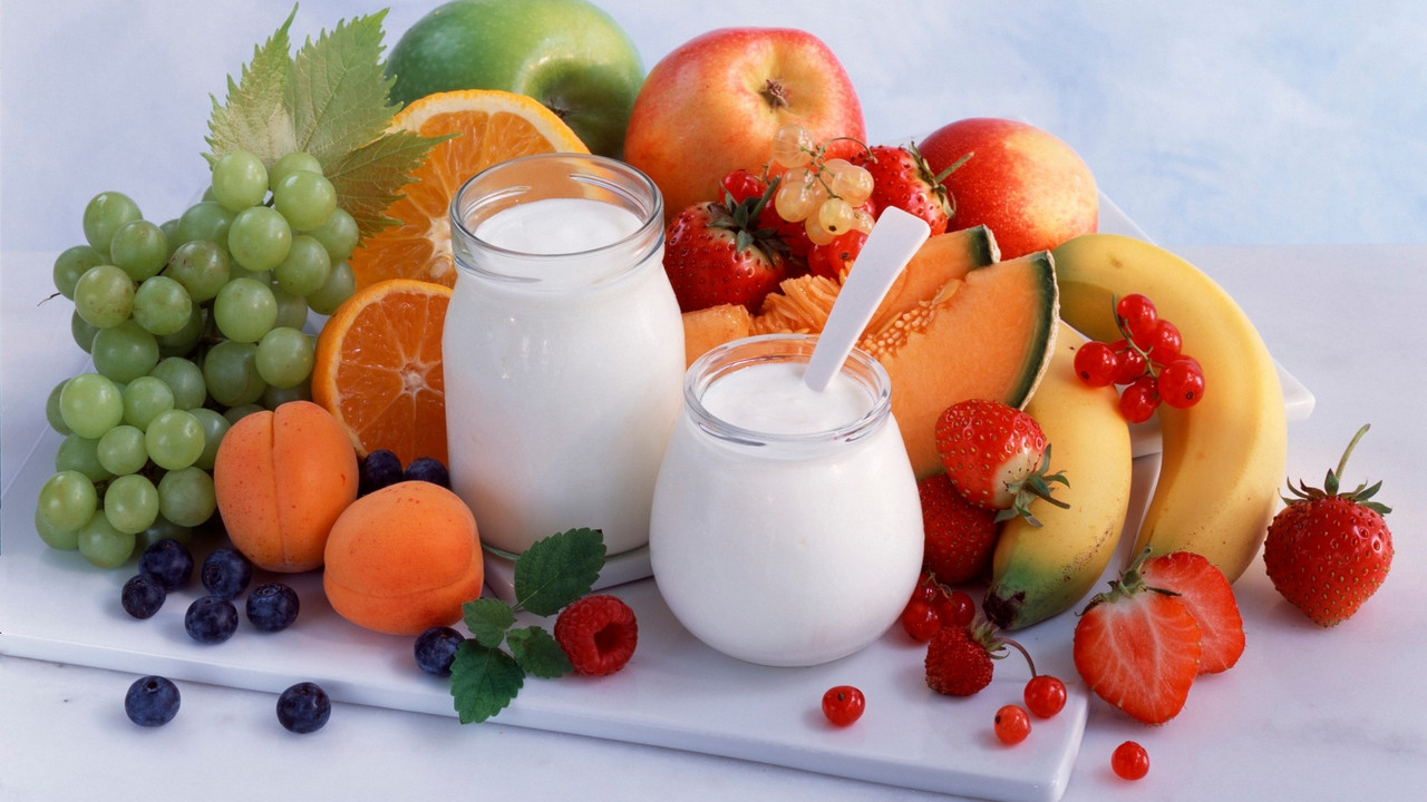 jogurt i voće