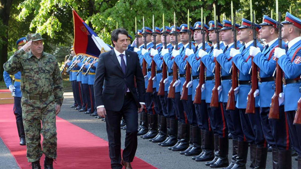 Bratislav Gašić, ministar odbrane
