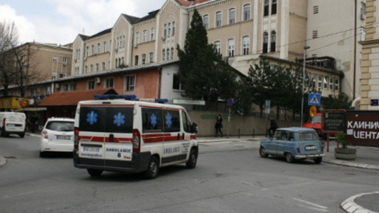 Kola hite pomoći