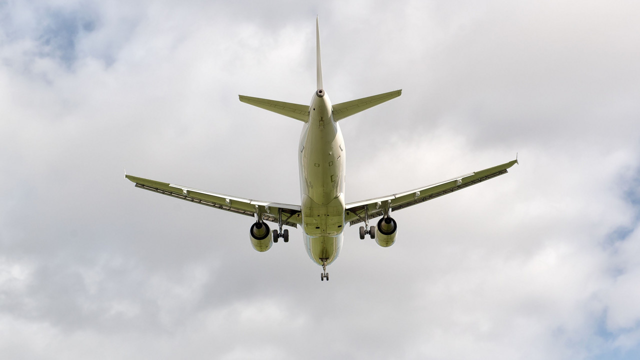 Avion pri sletanju