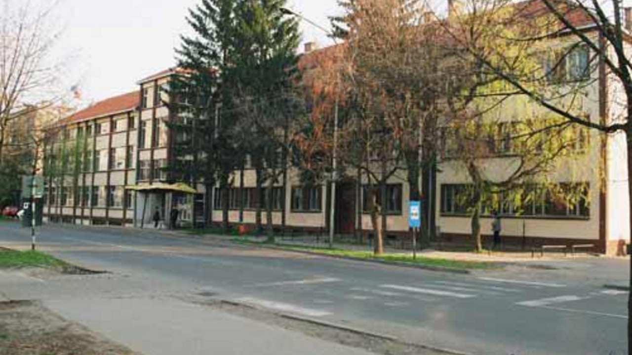 srednja škola