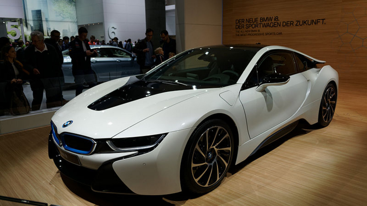 BMW i8