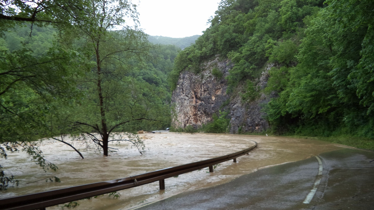 Poplave