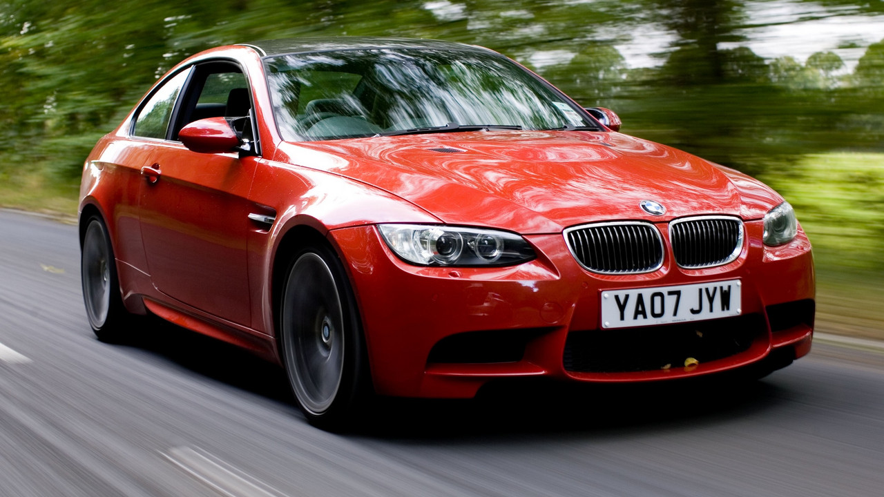 BMW M3 na drumu