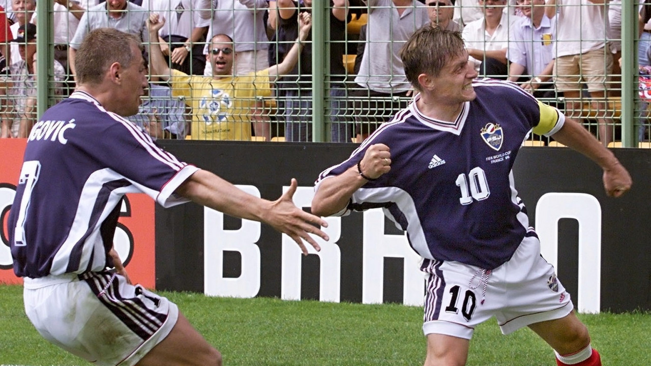 Piksi Stojković i Siniša Mihajlović se raduju