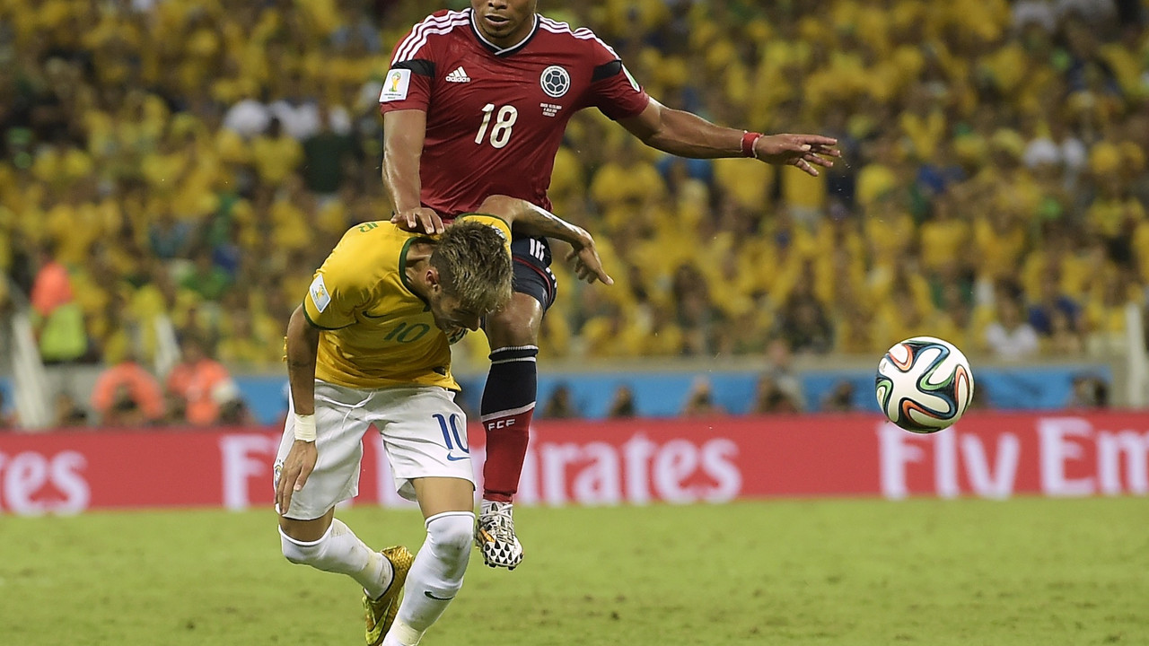 Težak prekršaj Zunige nad Nejmarom u četvrtfinalu Mundijala u Brazilu između Kolumbije i Brazila