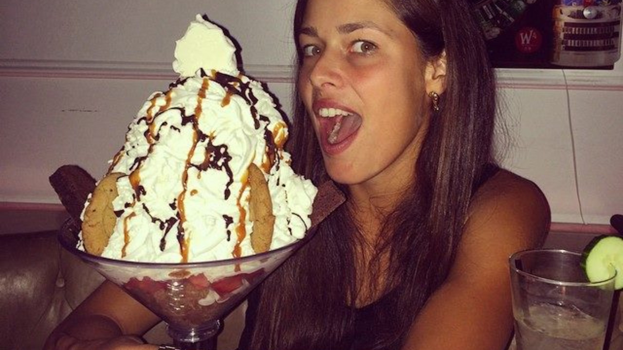 Ana Ivanović s ogromnim sladoledom