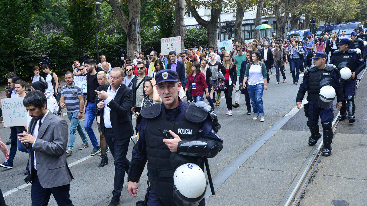 Protest povodm napada na Nemca na Brankovom mostu