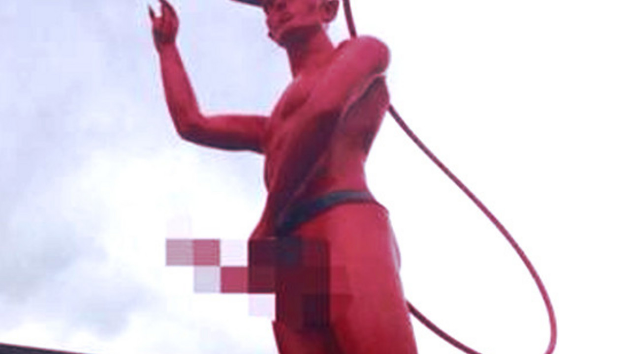 Statua Satane s penisom u erekciji usred Vankuvera