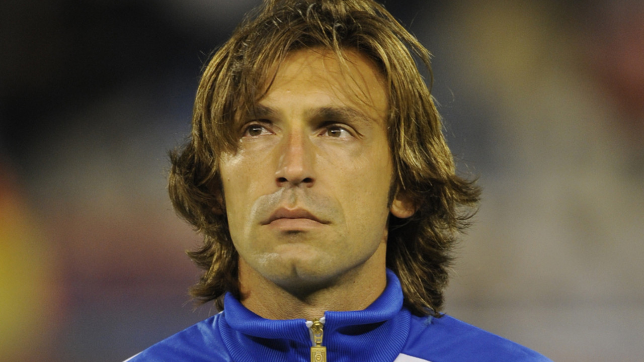 Andrea Pirlo u dresu reprezentacije Italije na meču protiv Srbije 2011. godine
