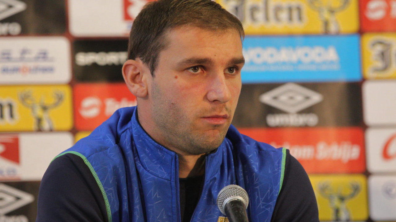 Branislav Ivanović na konferenciji za novinare pred meč sa Albanijom u kvalifikacijama za EURO 2016.