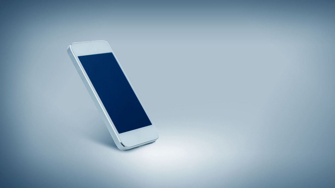 Beli pametni telefon
