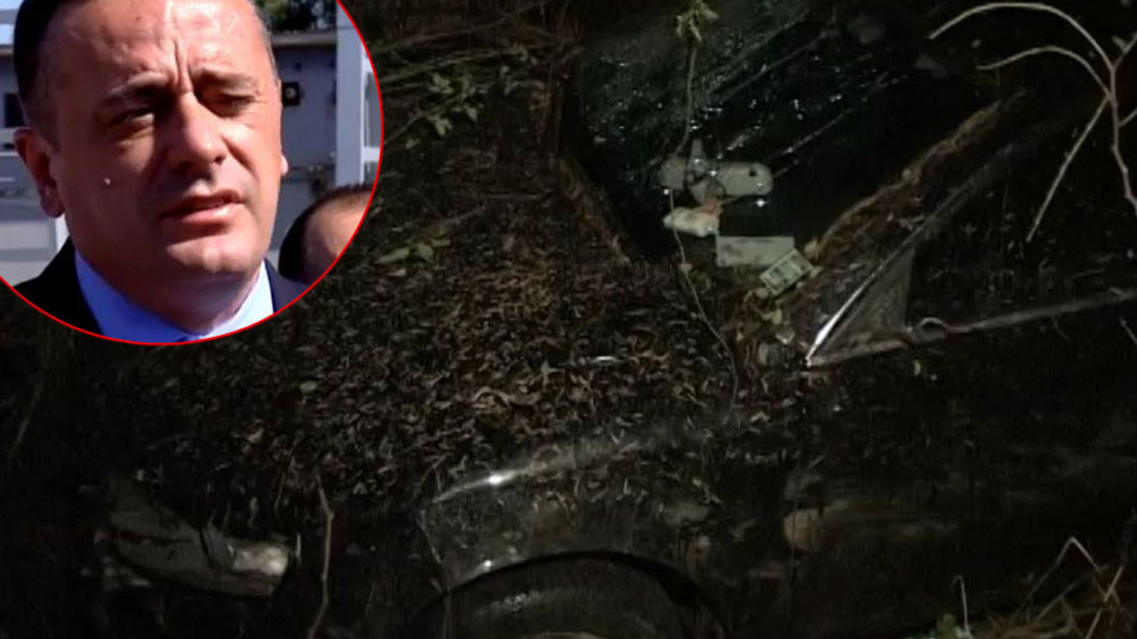 Auto ministra antića na mestu udesa i Aleksandar Antić