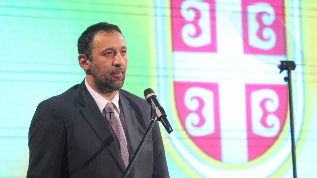 Vlade Divac
