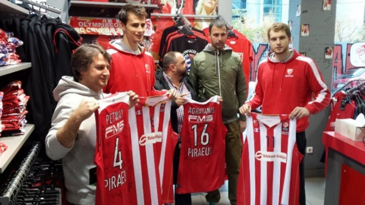 Blažič, Dangubić i Ristović u poseti Olimpijakosovom šopu