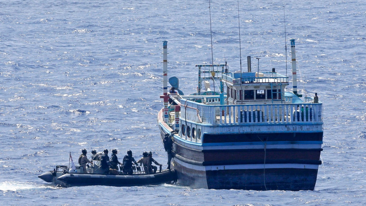 Eunavfor vojnici u Indijskom okeanu