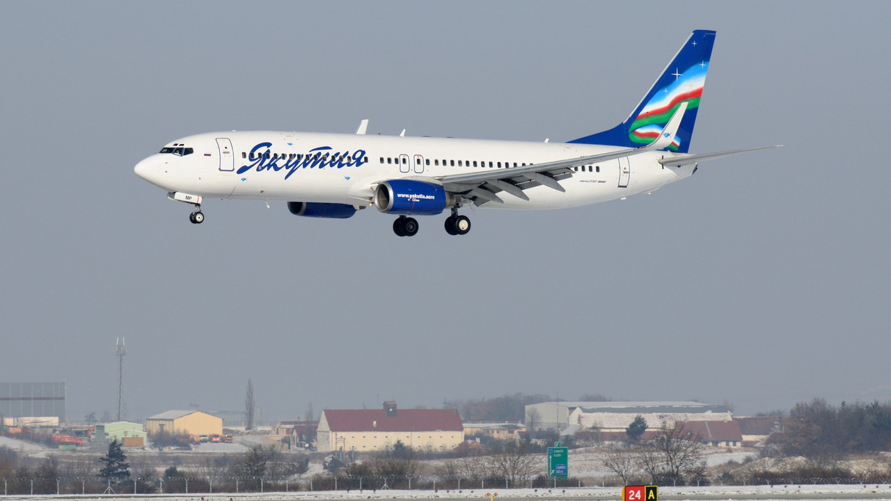 Jakutia airlines, avion
