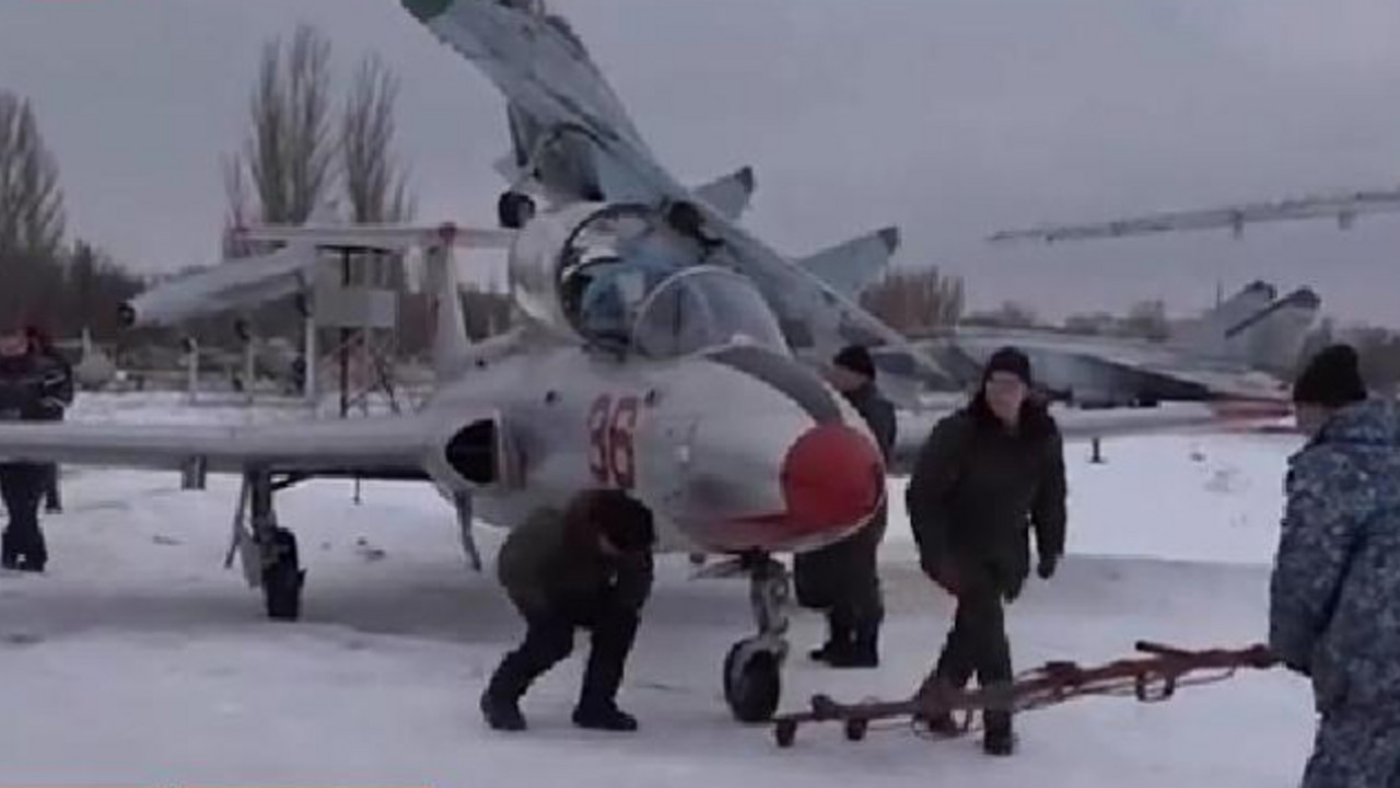 Prvi avion LNR