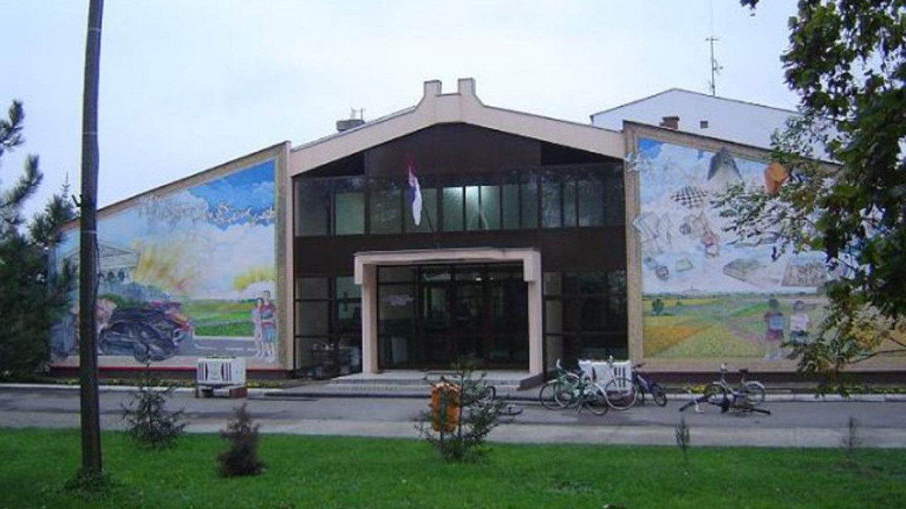 OŠ "Žarko Zrenjanin" u Magliću kod Bačkog Petrovca