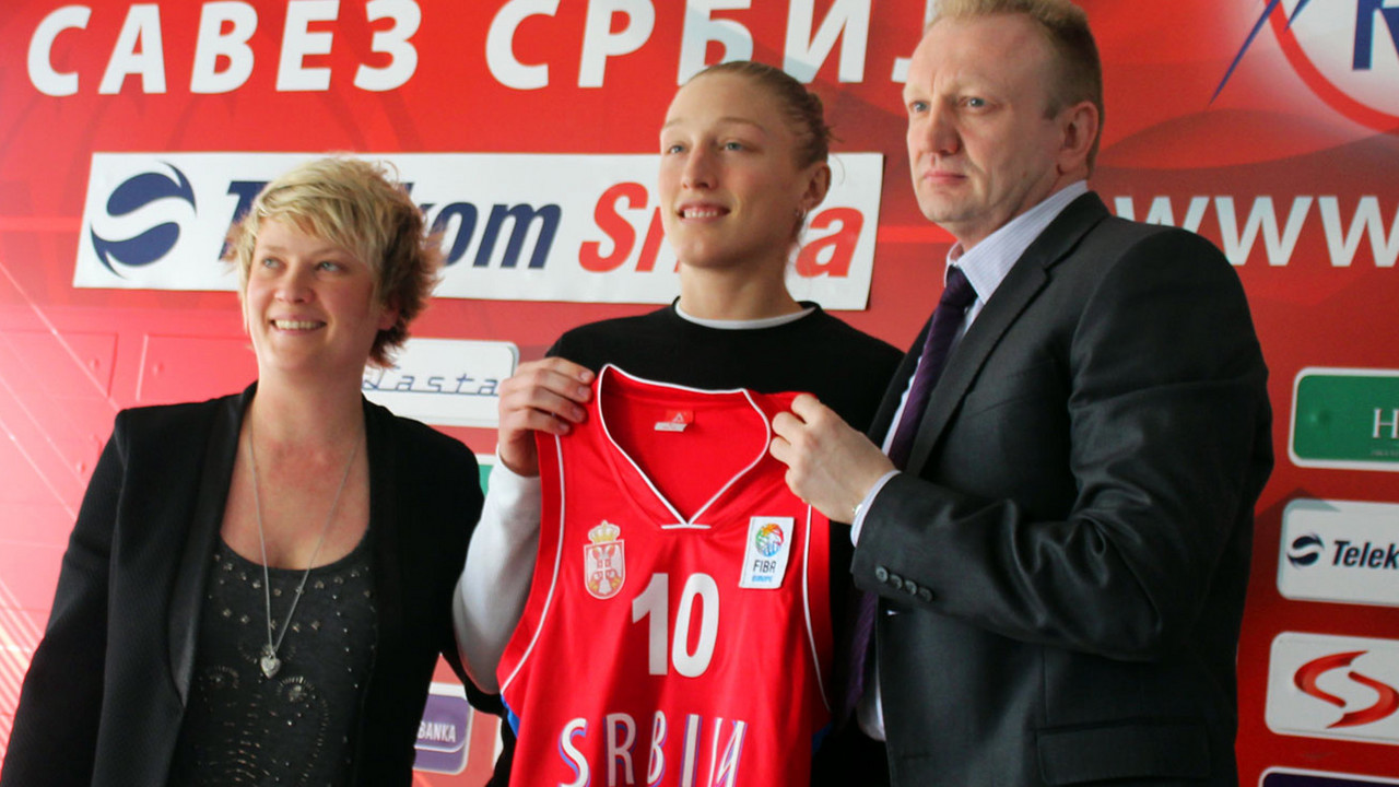 Danijel Pejdž sa Marinom Maljković i Draganom Đilasom u Kući košarke