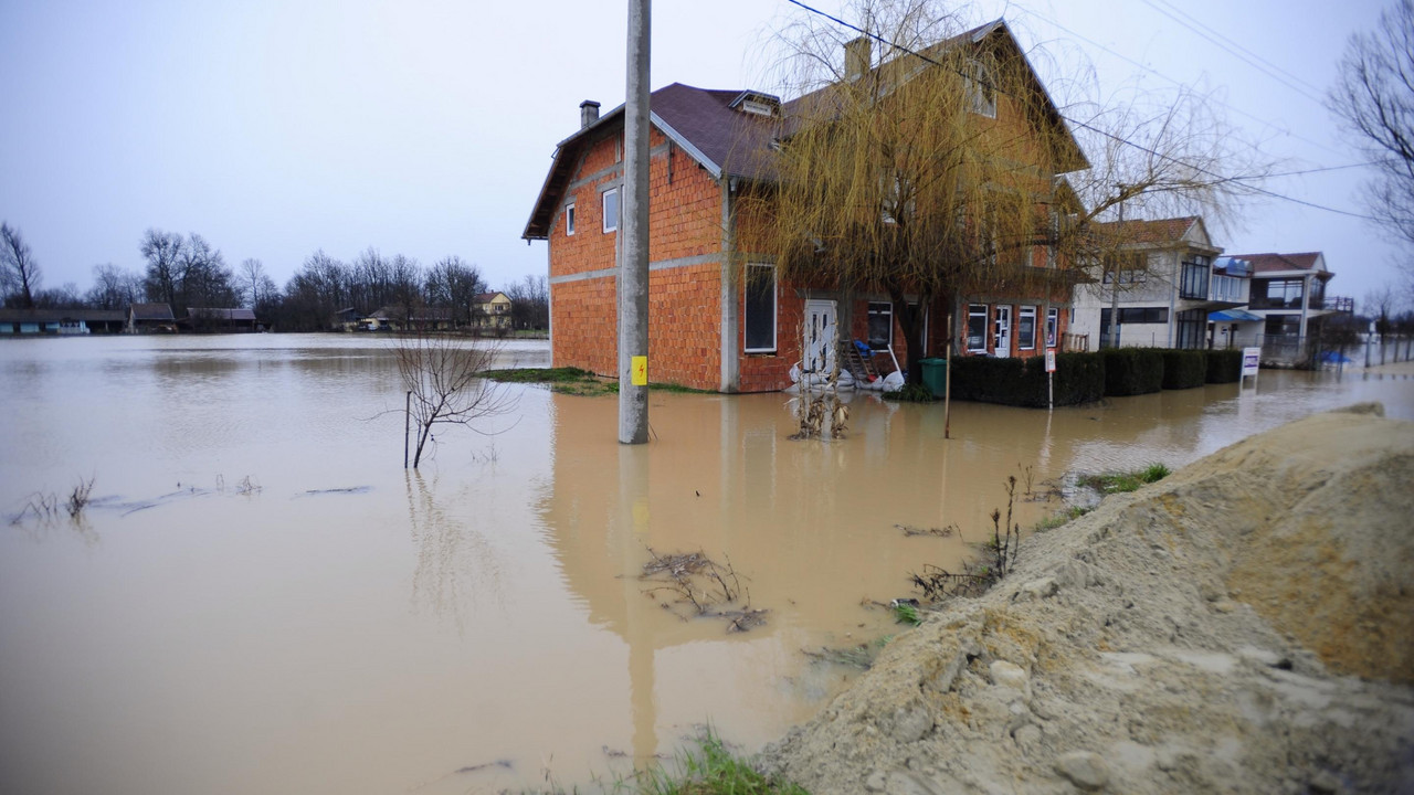 Ub, Crvena Jabuka, poplava