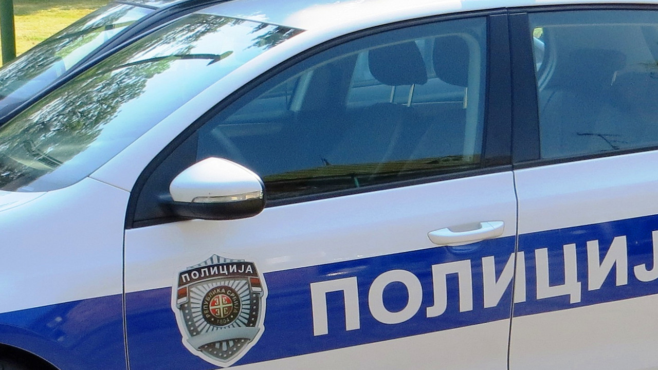 policija
