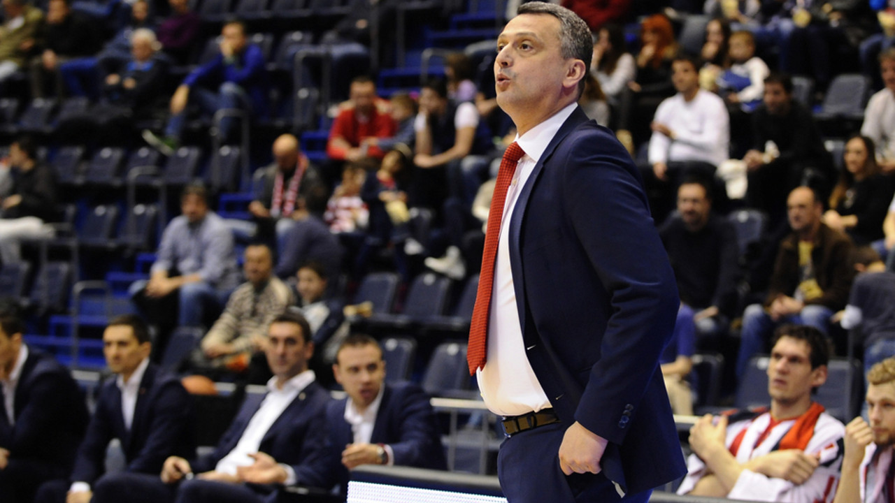 Dejan Radonjić, trener košarkaša Crvene zvezde